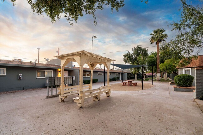 Photo - Oasis Unit 9