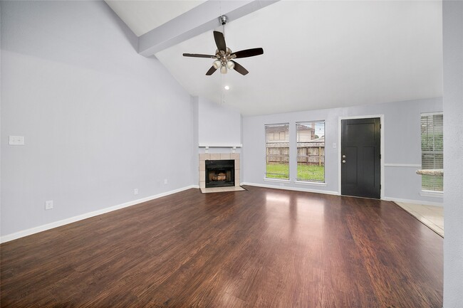 Building Photo - 21627 Park Brook Dr