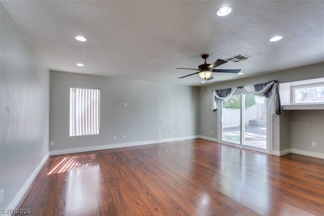 Photo - 1683 Tassel Fern Ave