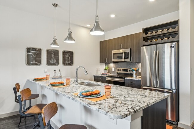 Photo - Alma Hub 121