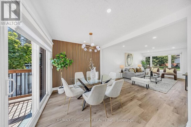 Photo - 733 Lublin Ave