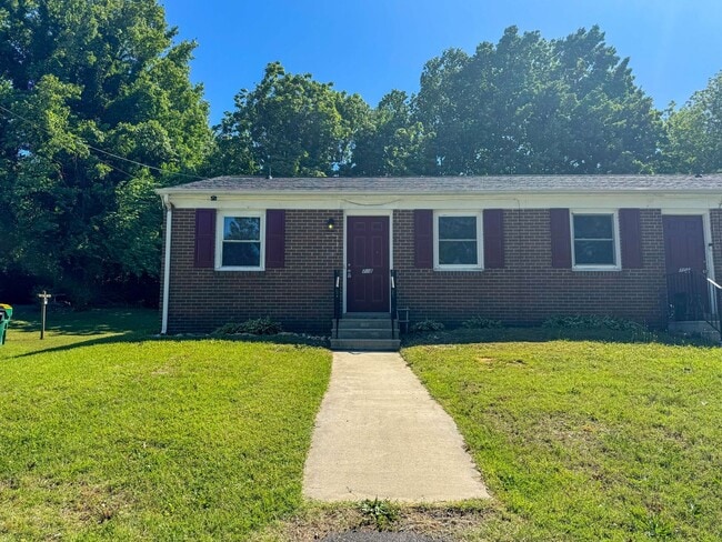 Building Photo - 708 Crestline Blvd