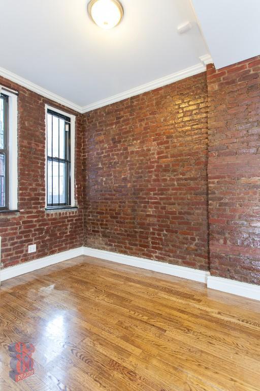 410 E 13th St Unidad 3A//B