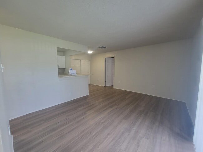Photo - 3811 Bowline Cir Unit 1