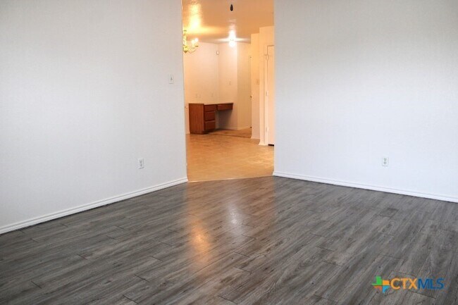 Photo - 5402 Lauren Lea Dr