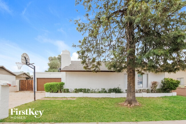 Photo - 11631 N 58th Dr Casa