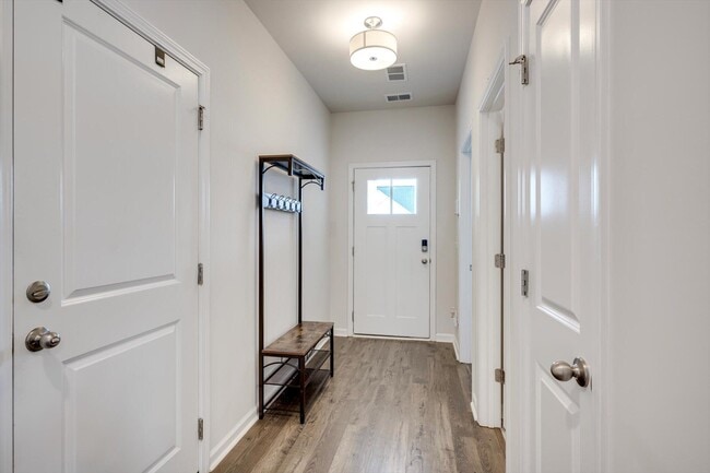 Photo - 6383 Whirlaway Rd