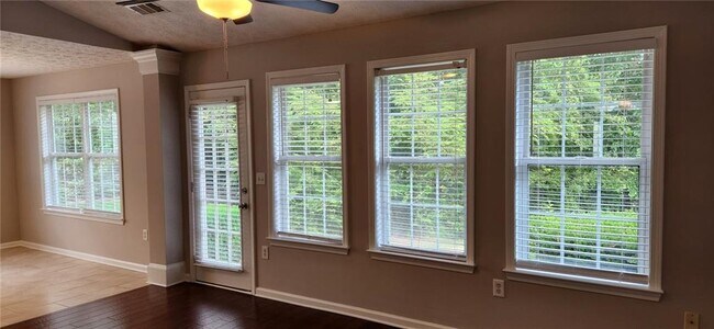 Photo - 1480 Ridgemill Terrace NE