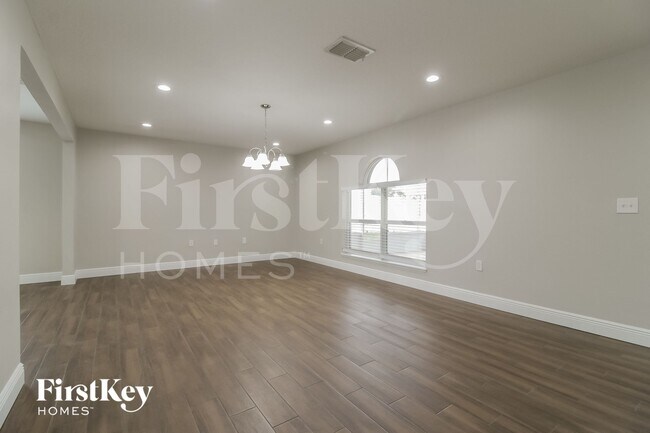 Photo - 2982 Bonkirk Dr