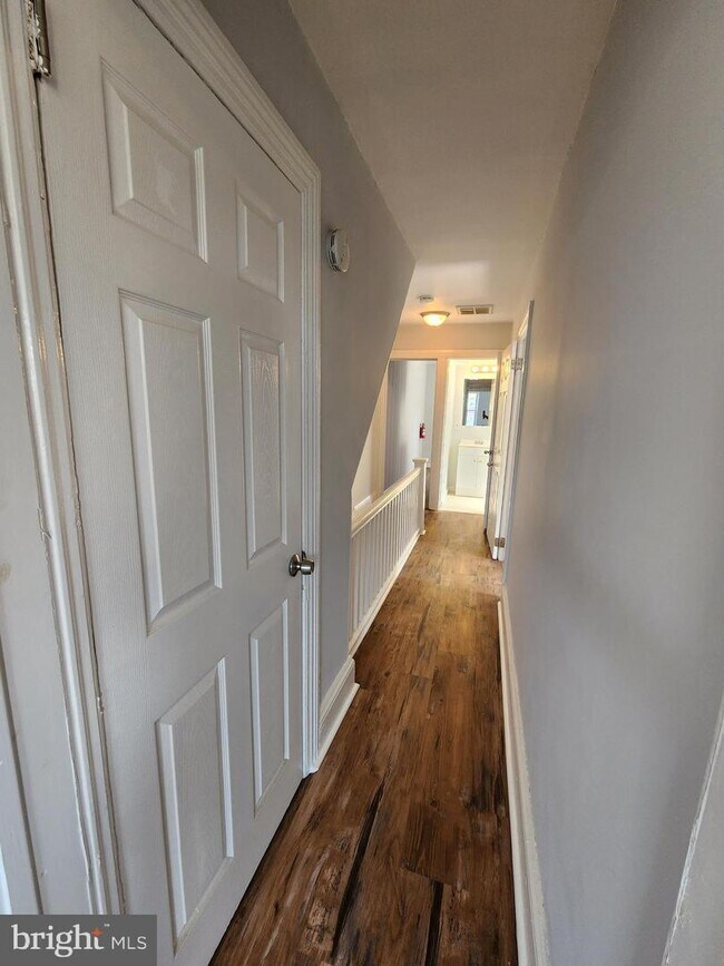 Photo - 164 Division St