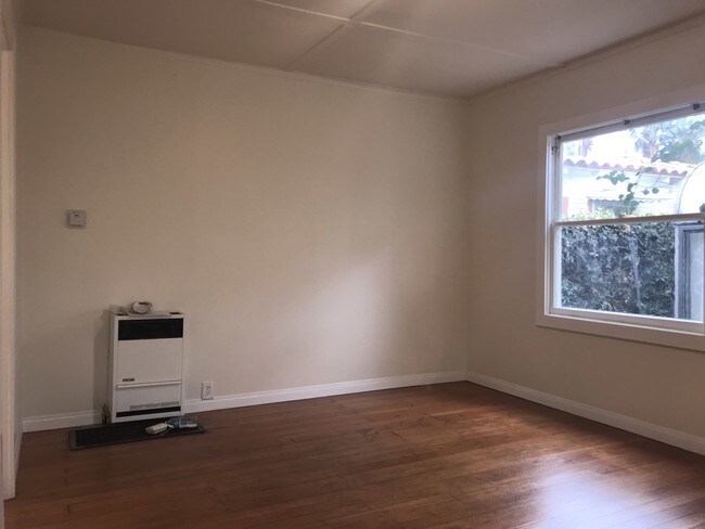 Photo - 3046 E Vista St