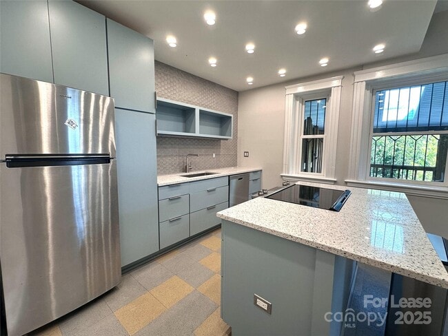 Building Photo - 132 Biltmore Ave Unit 132A