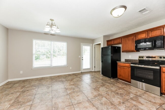 1104 Modesto Ct