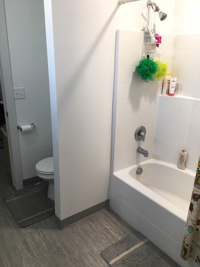 1100 Cedar Knls W Unit C5