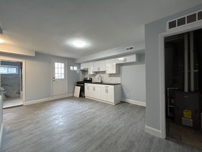Photo - 915 Washington Ave Apartment Unit 2F