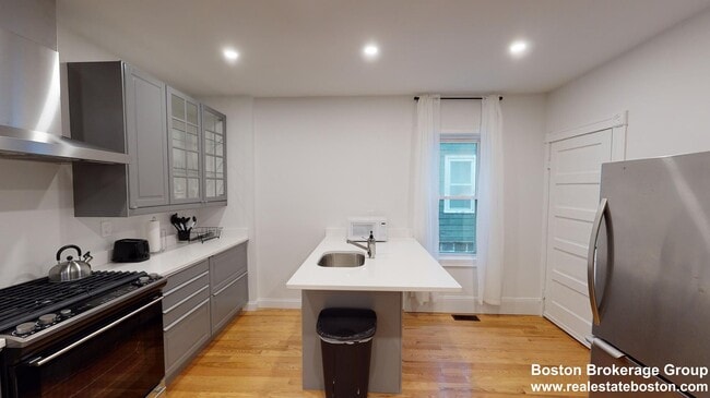 Photo - 19 Sudan St Unit #1