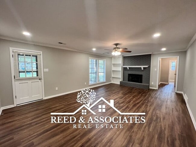 Photo - Renovated Collierville Home!