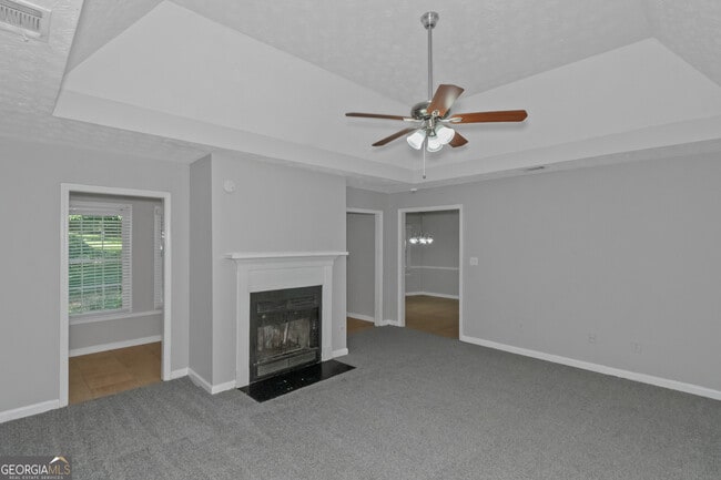 Photo - 213 Robin Ln