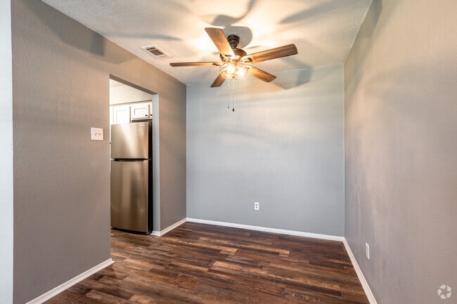 1BR, 1BA - 620SF