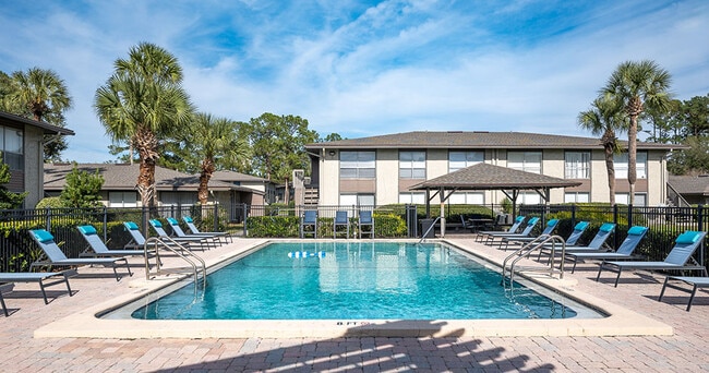 Photo - St. John's Pointe Apartment Homes