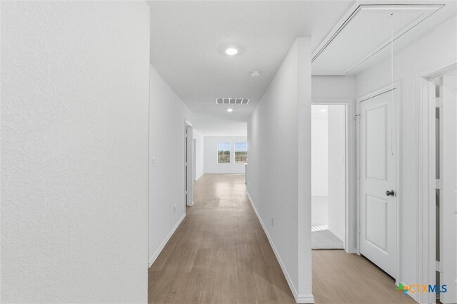 Photo - 310 Trinity River Holw