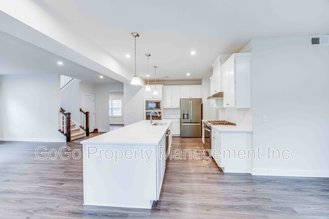 317 Wyandot Wy