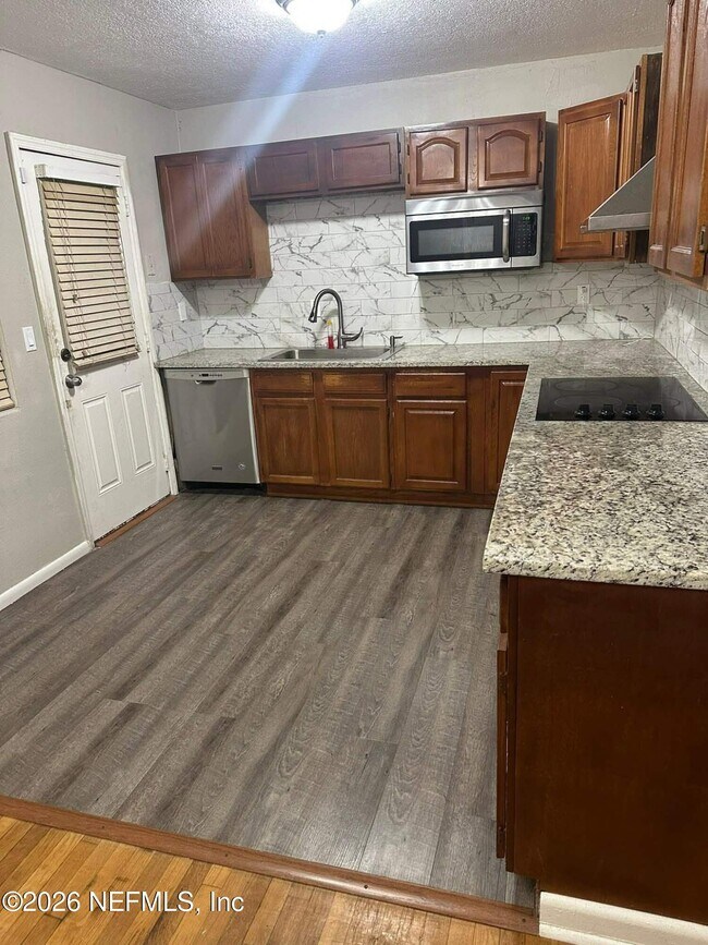 Photo - 1744 Debutante Dr