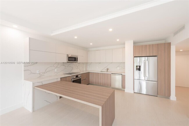 Photo - 151 Crandon Blvd Unit 241