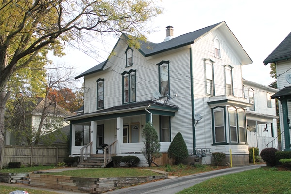 Building Photo - 637-639 Central Ave Unit 639