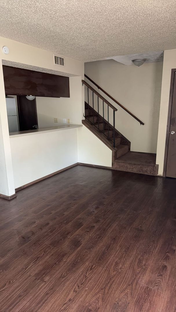 4504 Hunt Cir Unit C
