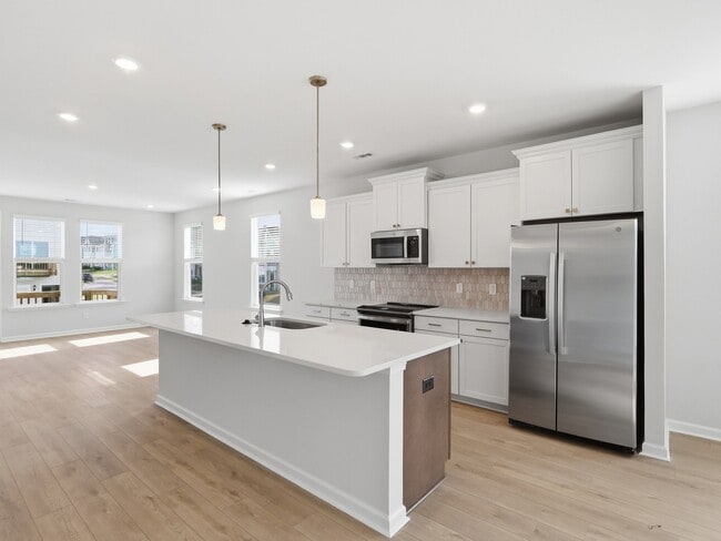 Photo - 103 Frosted Iris Ln
