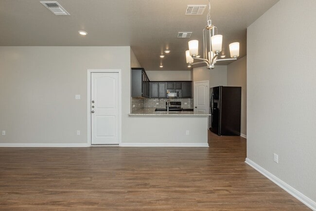 Photo - Bright & Cozy Duplex