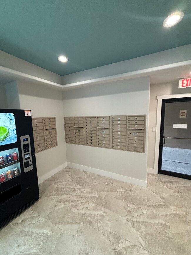 Photo - Valencia Apartments