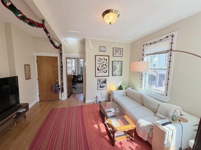 Photo - 60 1/2 Sacramento St