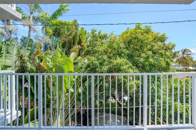 1220 71st St Unit 37
