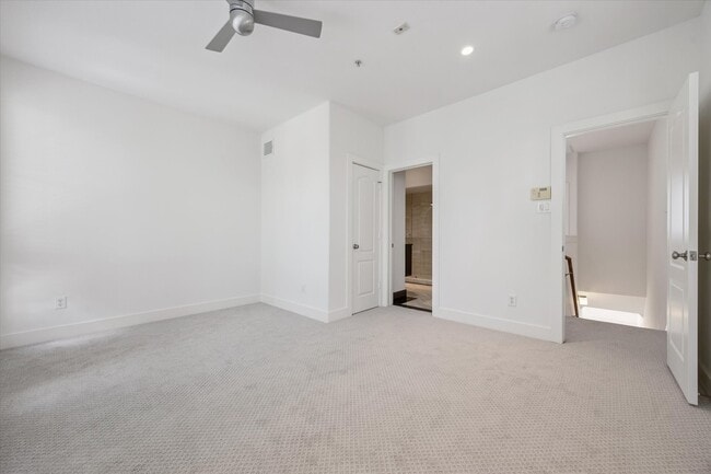 Photo - 100 McGowen St Unit A