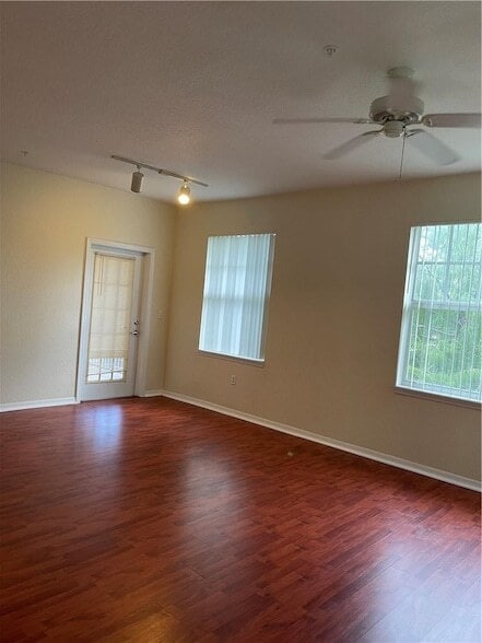 Photo - 6842 W Sample Rd Unidad B
