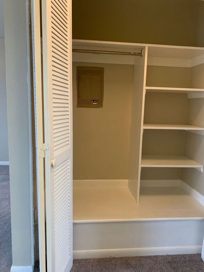 Building Photo - 6491 Carefree Ln Unit 49