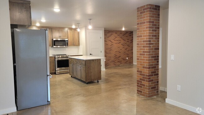 Unit A - 6960 SW Canyon Rd Rental