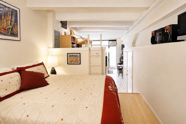 Photo - 12 Stoneholm St Unit 407