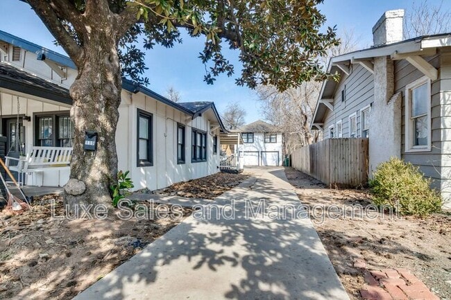 Photo - 119 NW 27th St