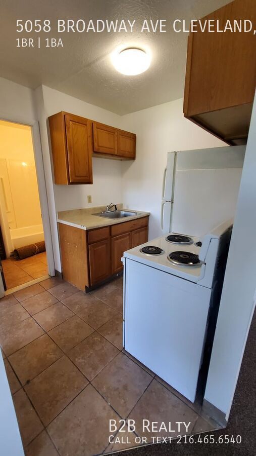 Photo - 5058 Broadway Ave Unidad 7