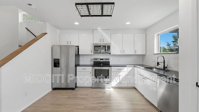 Photo - 1198 Green Hill Dr