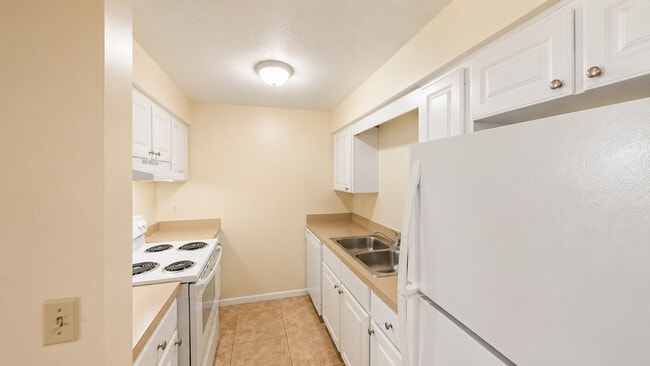 Photo - Woodland Bend Apartments