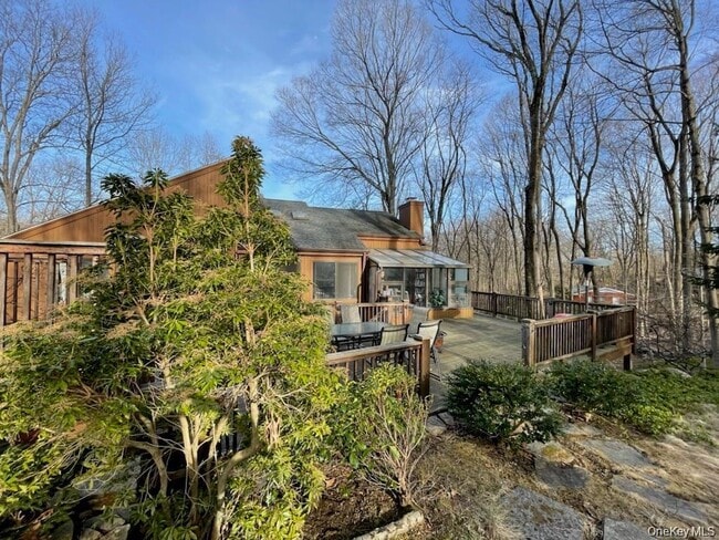 Photo - 194 Westchester Ave