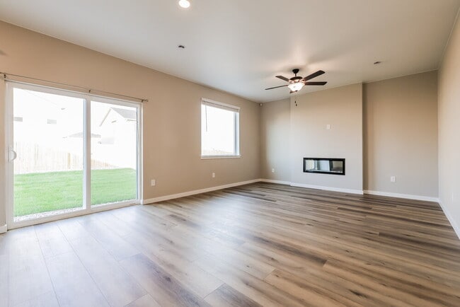 17939 E 93rd Pl