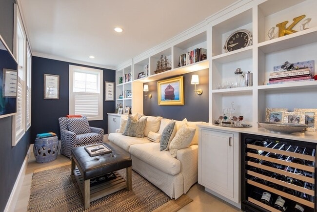 Photo - 12 E Lincoln Ave