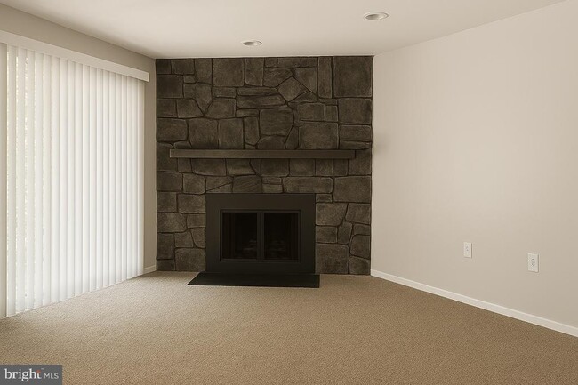 Building Photo - 1602 Painters Crossing Unit 1602 Rental