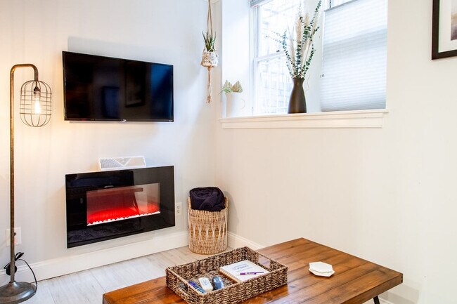 Photo - 1901 16th St NW Unidad ID1238463P