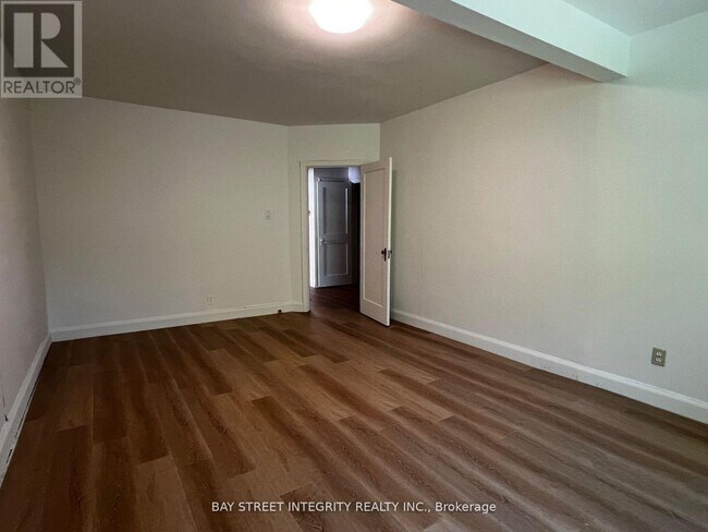 Photo - 204 Greenfield Ave